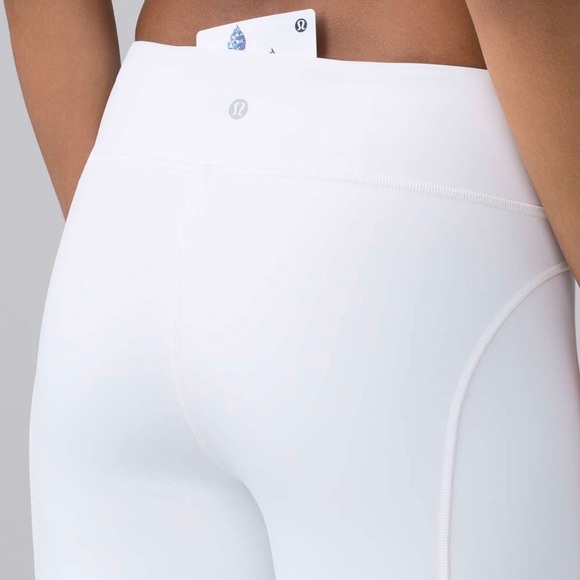 Lululemon twist and train crop 19in NWOT - Picture 5 of 12